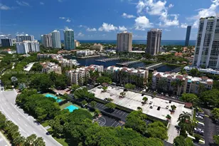 19901 E Country Club Dr, Aventura, FL 33180 - Photo 20