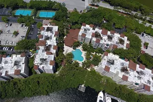 19901 E Country Club Dr, Aventura, FL 33180 - Photo 24