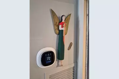 2655 Collins Ave #1910, Miami Beach, FL 33140 - Photo 24