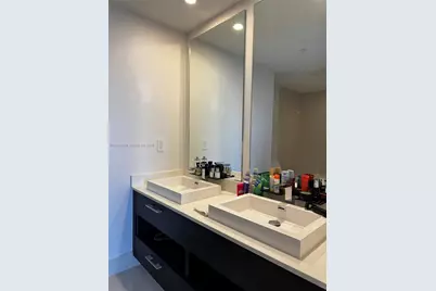 45 SW 9th St #2009, Miami, FL 33130 - Photo 12