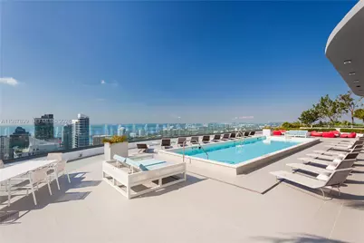 45 SW 9th St #2009, Miami, FL 33130 - Photo 14