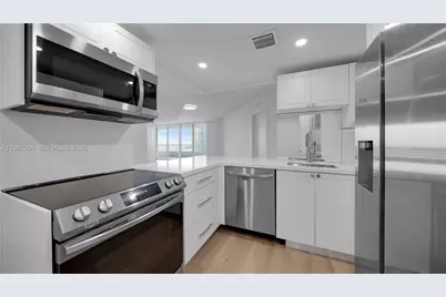 555 NE 34th St #2007, Miami, FL 33137 - Photo 8