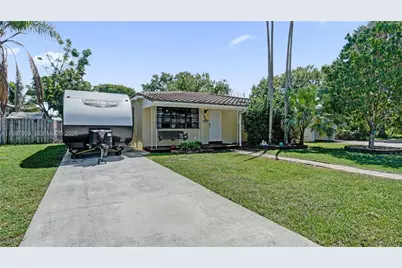 1007 N 31st Rd, Hollywood, FL 33021 - Photo 4
