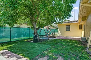 1007 N 31st Rd, Hollywood, FL 33021 - Photo 48