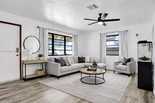 1007 N 31st Rd, Hollywood, FL 33021 - Photo 4