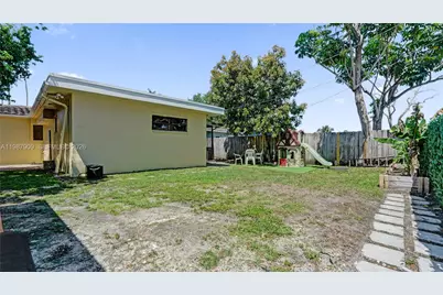 1007 N 31st Rd, Hollywood, FL 33021 - Photo 46