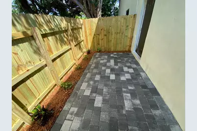 615 NE 26th St #2, Wilton Manors, FL 33305 - Photo 4