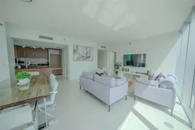 [Address not provided], Miami, FL 33131 - Photo 12