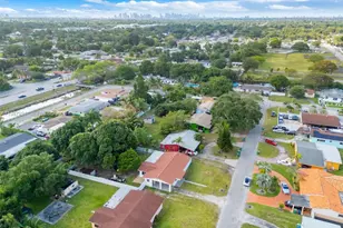 10747 NW 22nd Ct, Miami, FL 33167 - Photo 14