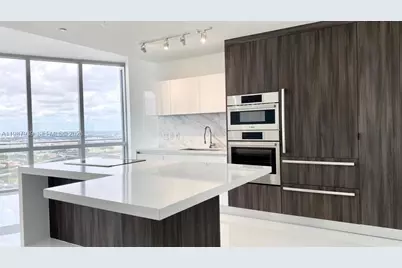 851 NE 1st Ave #4604, Miami, FL 33132 - Photo 2