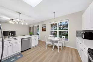 1511 NW 168th Ave, Pembroke Pines, FL 33028 - Photo 20