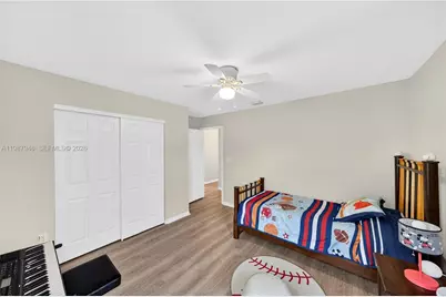 1511 NW 168th Ave, Pembroke Pines, FL 33028 - Photo 44