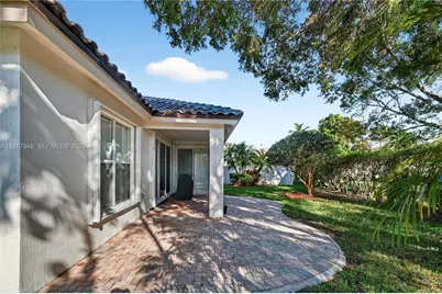 1511 NW 168th Ave, Pembroke Pines, FL 33028 - Photo 48