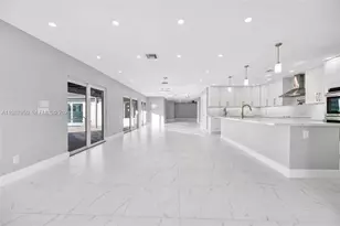 4010 NW 99th Ave, Coral Springs, FL 33065 - Photo 2