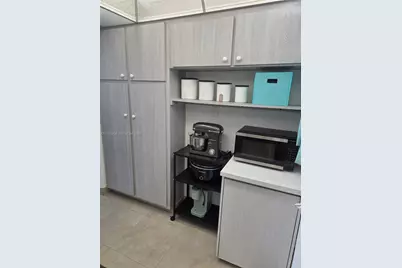 2861 Leonard Dr #F605, Aventura, FL 33160 - Photo 6