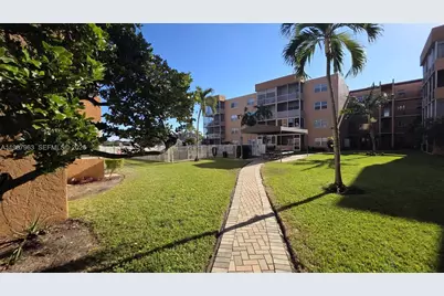 3050 E Sunrise Lakes Dr #302, Sunrise, FL 33322 - Photo 46