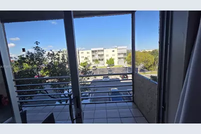 3050 E Sunrise Lakes Dr #302, Sunrise, FL 33322 - Photo 24