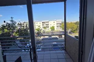 3050 E Sunrise Lakes Dr, Sunrise, FL 33322 - Photo 24