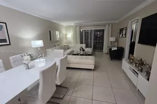 3050 E Sunrise Lakes Dr, Sunrise, FL 33322 - Photo 4