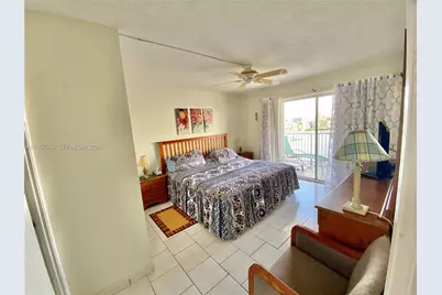 400 Golden Isles Dr #43, Hallandale Beach, FL 33009 - Photo 8