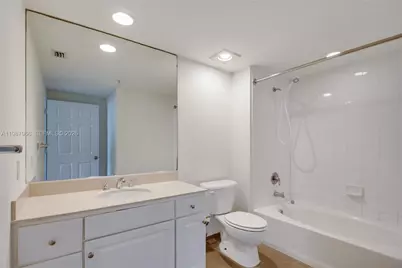 2000 N Bayshore Dr #506, Miami, FL 33137 - Photo 10