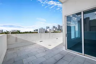 10 SW South River Dr, Miami, FL 33130 - Photo 12