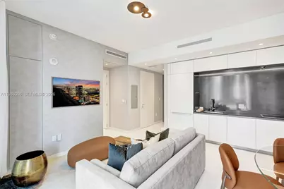 300 Biscayne Boulevard Way #1808W, Miami, FL 33131 - Photo 14