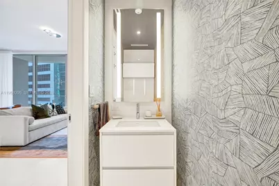 300 Biscayne Boulevard Way #1808W, Miami, FL 33131 - Photo 38