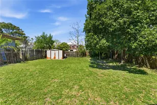 1017 NW 8th St, Hallandale Beach, FL 33009 - Photo 24