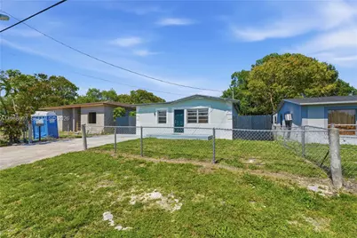 1017 NW 8th St, Hallandale Beach, FL 33009 - Photo 2