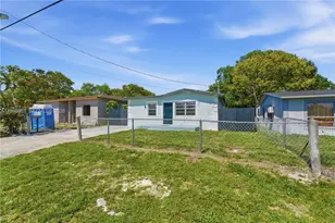 1017 NW 8th St, Hallandale Beach, FL 33009 - Photo 2