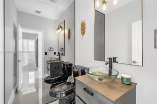 18820 SW 29th St, Miramar, FL 33029 - Photo 10