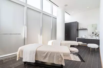 851 NE 1st Ave #4007, Miami, FL 33132 - Photo 36