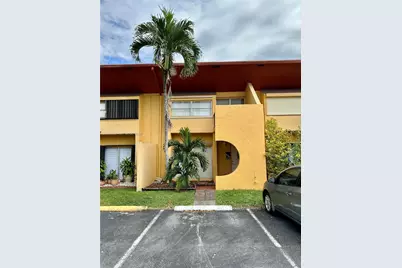 13705 SW 84th St #F, Miami, FL 33183 - Photo 2