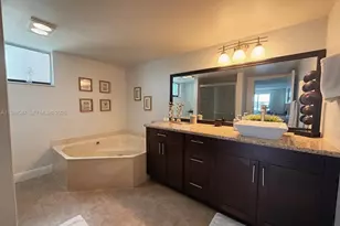 605 Ives Dairy Rd, Miami, FL 33179 - Photo 24