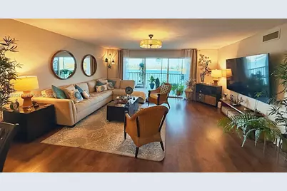 605 Ives Dairy Rd #205-7, Miami, FL 33179 - Photo 4