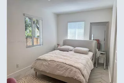 44 NW 40th St, Miami, FL 33127 - Photo 18