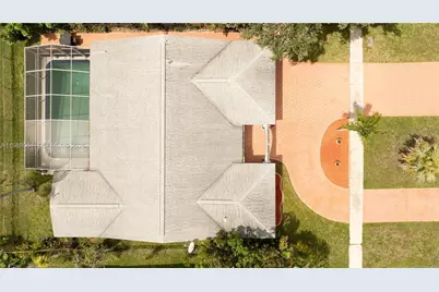 8970 Johnson St, Pembroke Pines, FL 33024 - Photo 4