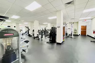 3001 S Ocean Dr, Hollywood, FL 33019 - Photo 22