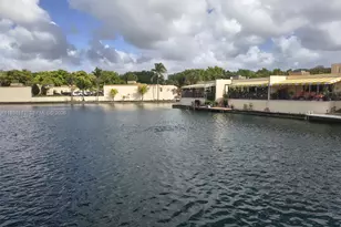 7020 Crown Gate Dr, Miami Lakes, FL 33014 - Photo 12