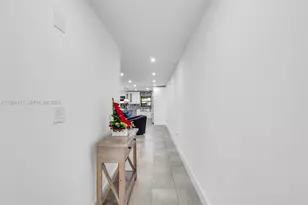7020 Crown Gate Dr, Miami Lakes, FL 33014 - Photo 4