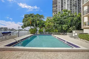 2201 Brickell Ave, Miami, FL 33129 - Photo 30