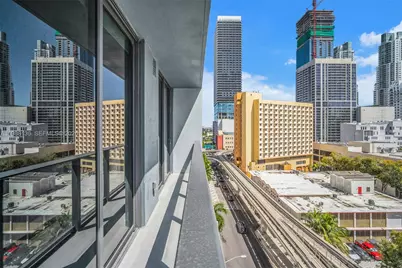 121 NE 5th St #902, Miami, FL 33132 - Photo 22