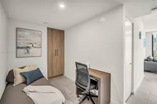 121 NE 5th St, Miami, FL 33132 - Photo 16