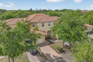 661 NW 21st Ave, Pompano Beach, FL 33069 - Photo 1