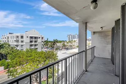 2625 Collins Ave #418, Miami Beach, FL 33140 - Photo 28