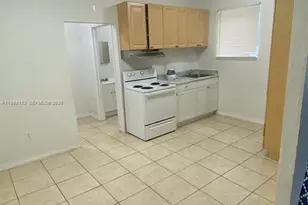 1021 NW 3rd St, Miami, FL 33128 - Photo 2