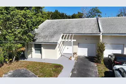 10575 La Placida Dr #10575, Coral Springs, FL 33065 - Photo 2