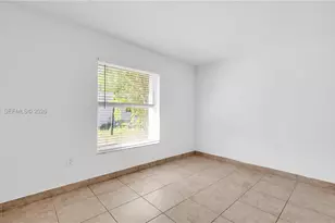 10575 La Placida Dr, Coral Springs, FL 33065 - Photo 12