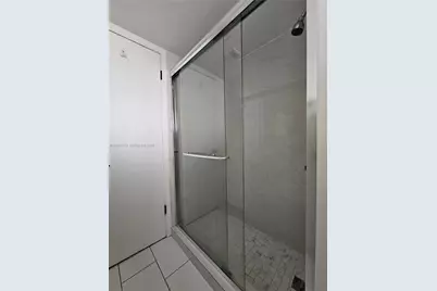 840 NW 87th Ave #406, Miami, FL 33172 - Photo 4